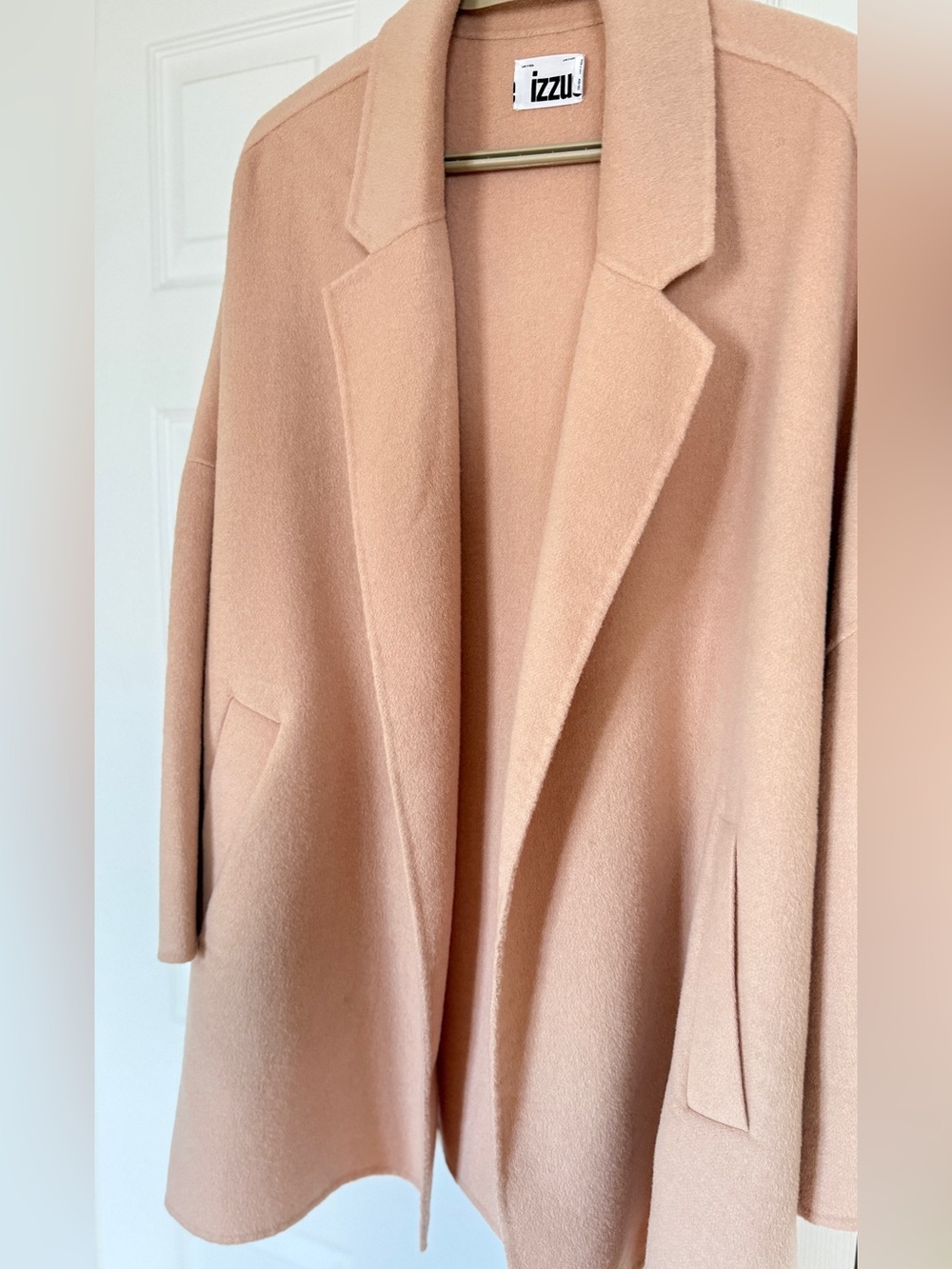 Women's knee-length wool Coat - peach pink hue